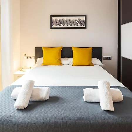 Lucas House By Group Apartman Sitges