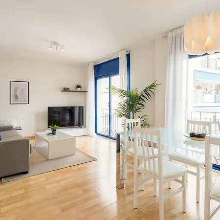 Lucas House By Group Apartman Sitges